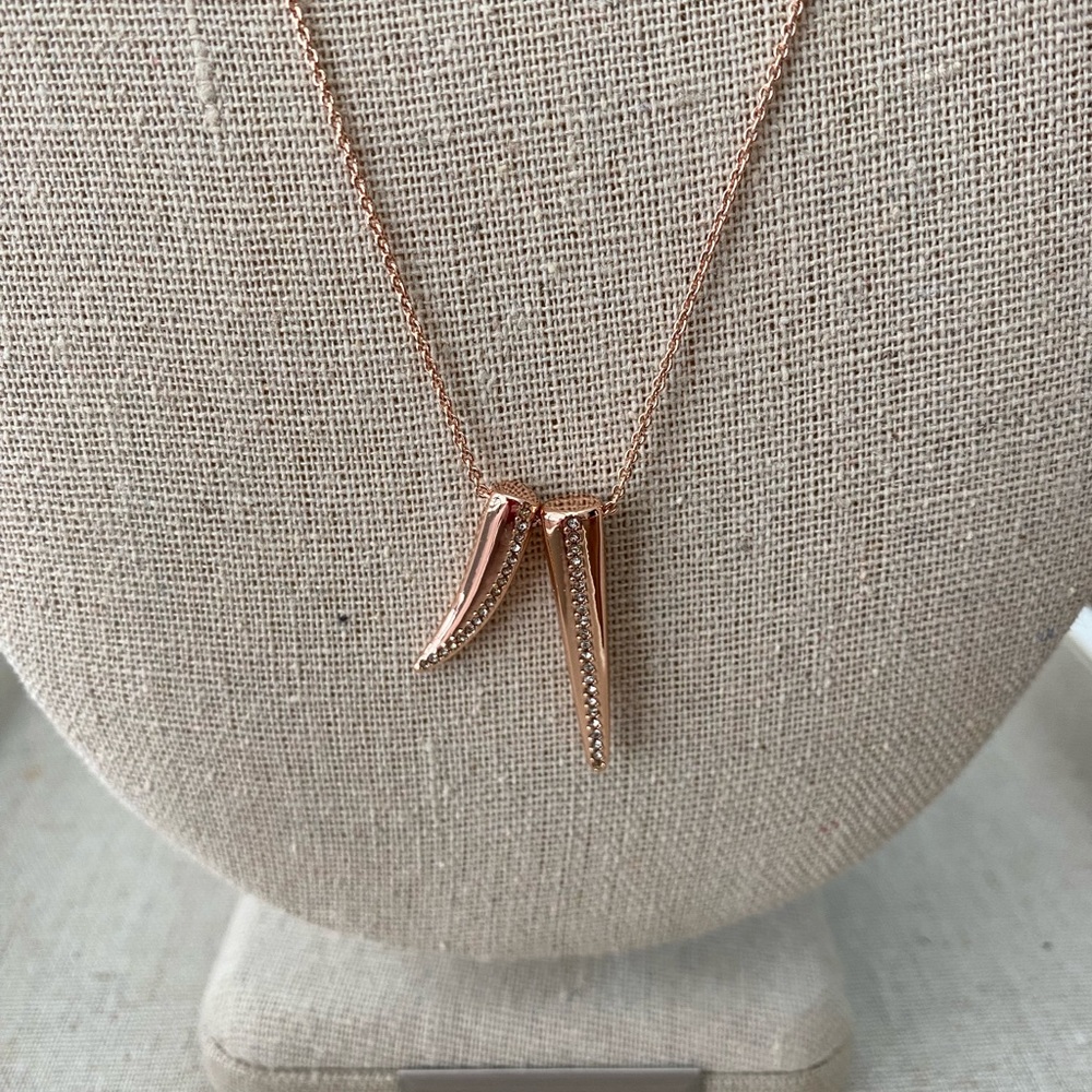 Stella & Dot Double Horn Pave Necklace NIB - Picture 2 of 7